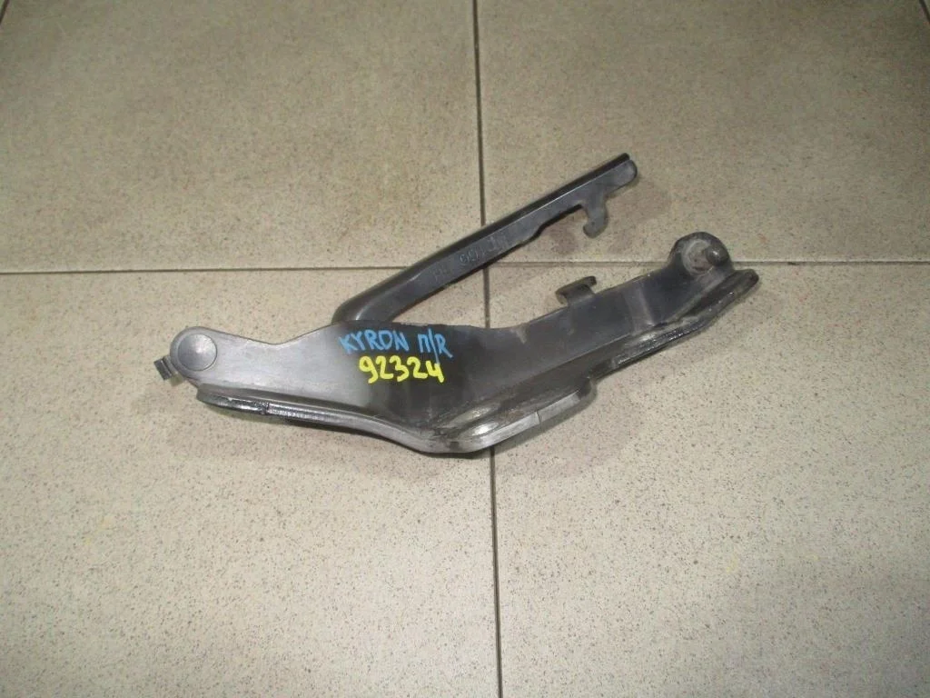 Петля капота правая SsangYong Kyron 2008 DJ
