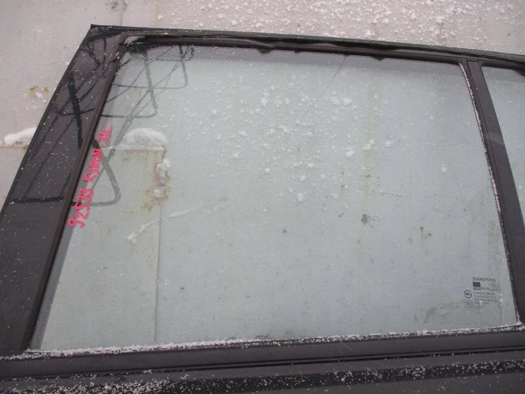 Стекло двери задней левой SsangYong Kyron 2008 DJ