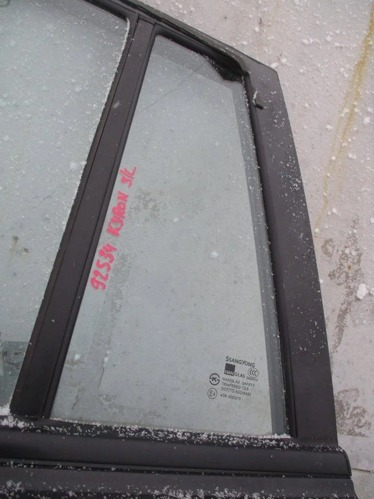Стекло двери задней левой форточка SsangYong Kyron 2008 DJ