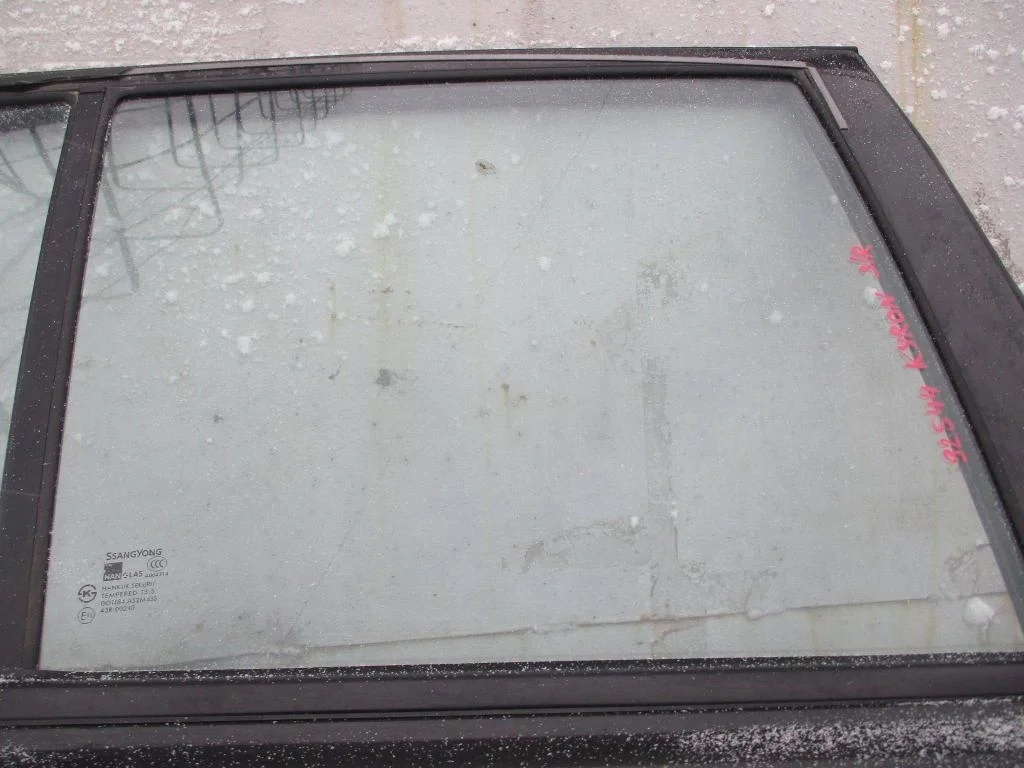 Стекло двери задней правой SsangYong Kyron 2008 DJ