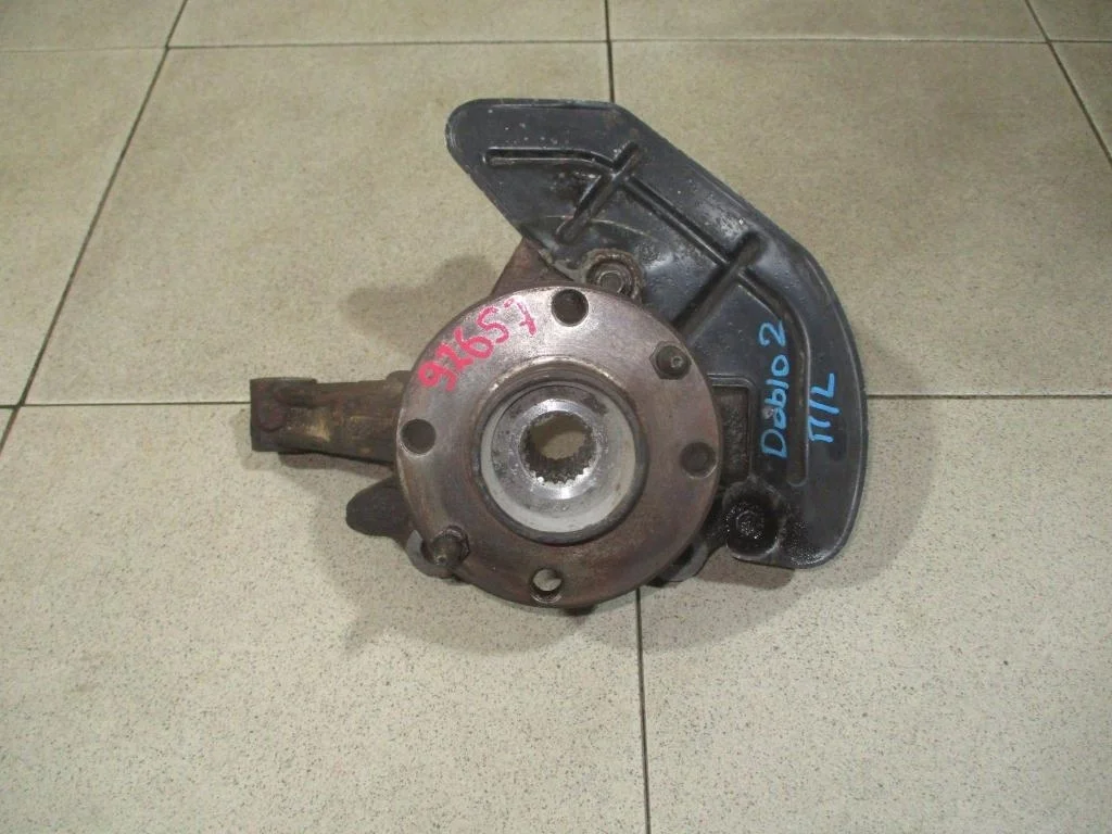 Кулак поворотный передний левый Fiat Doblo 2011 223