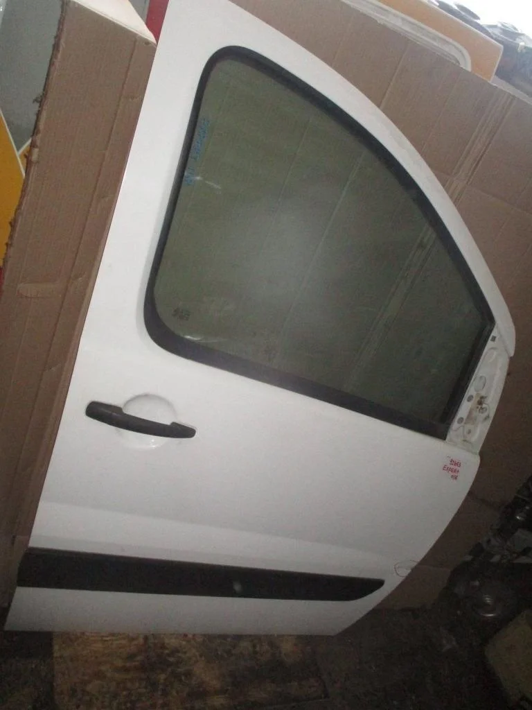 Дверь передняя правая Peugeot Expert 2013 G9