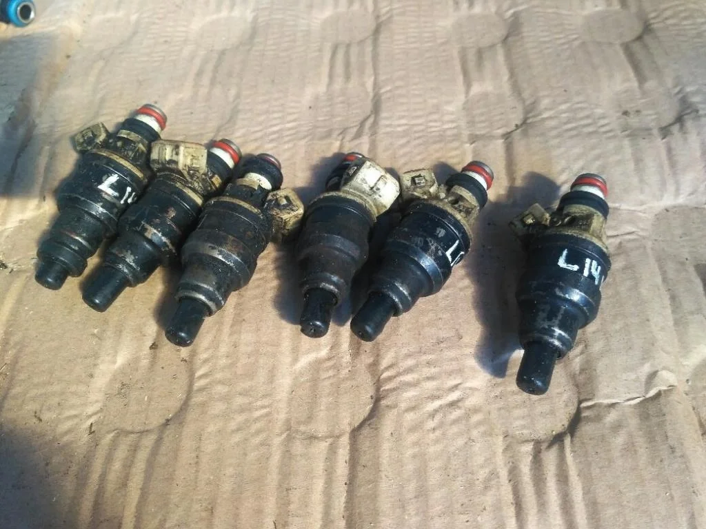 Б.у. форсунка топливная MITSUBISHI PAJERO L141G MITSUBISHI PAJERO L141G