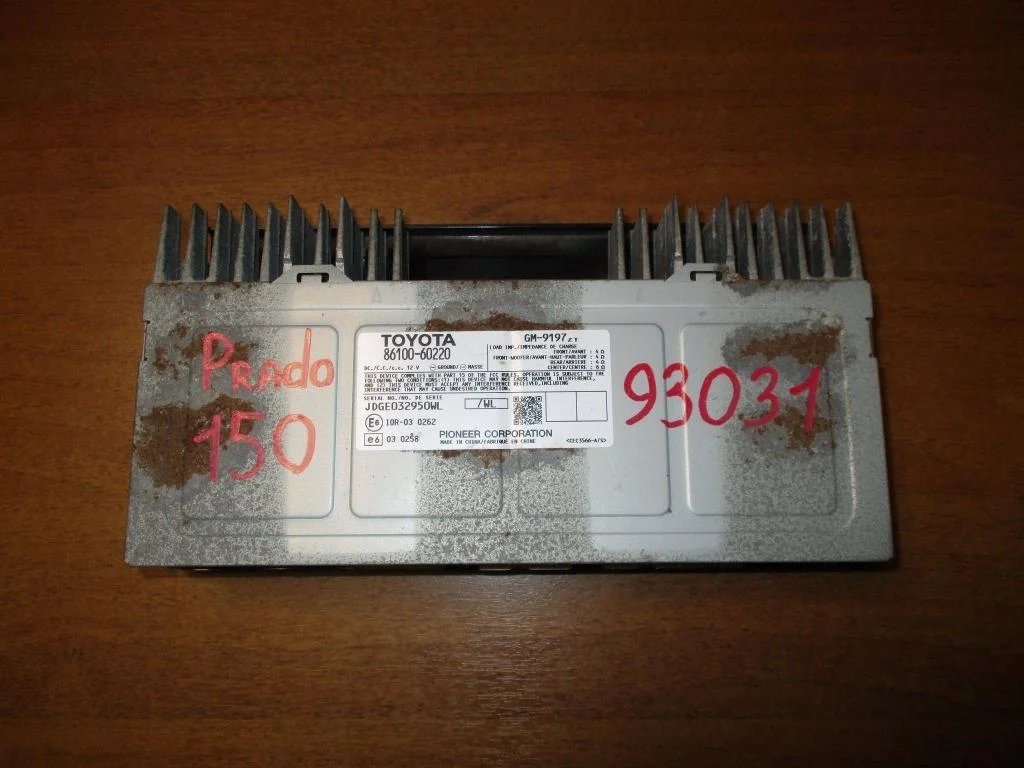 Усилитель акустической системы Toyota Land Cruiser Prado 2010 J150