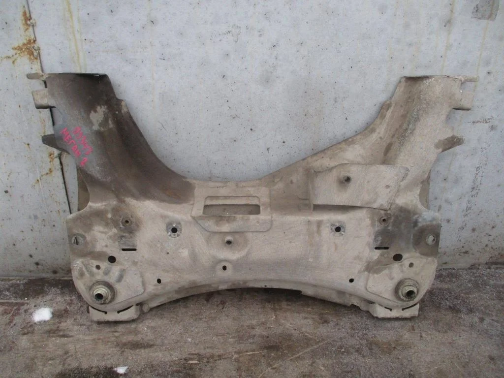 Подрамник Renault Megane 2
