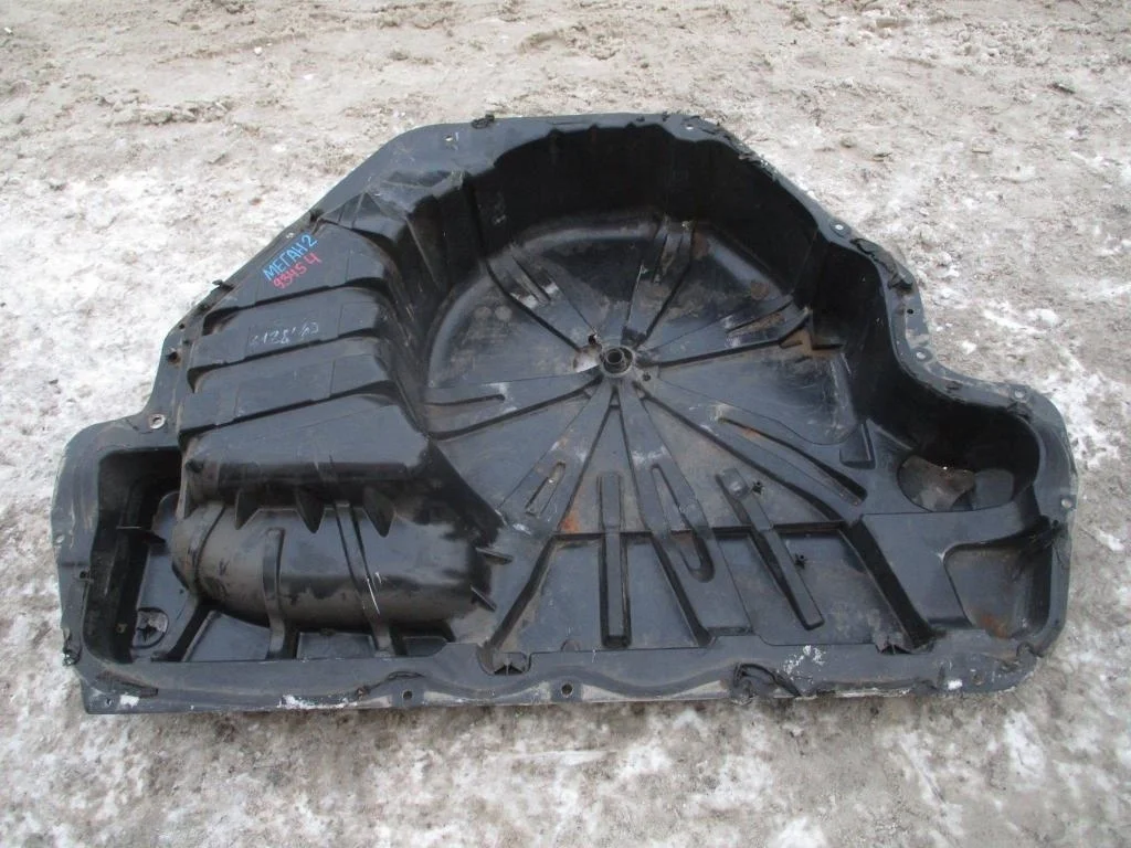 Ниша запасного колеса Renault Megane 2