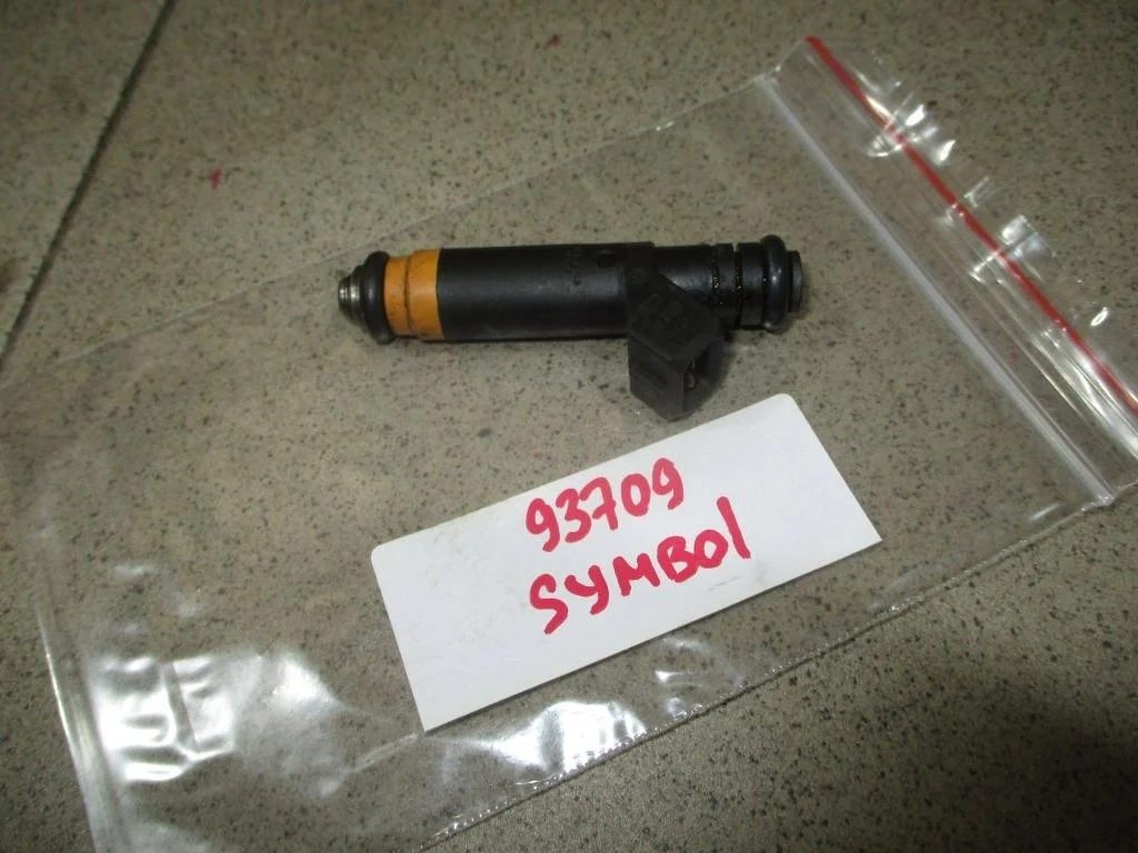 Форсунка топливная Renault Symbol 1