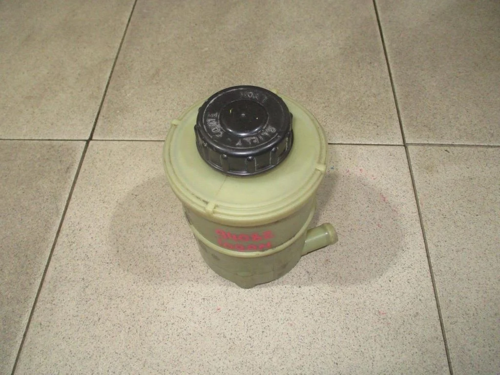 Бачок гидроусилителя Renault Logan 1 L90