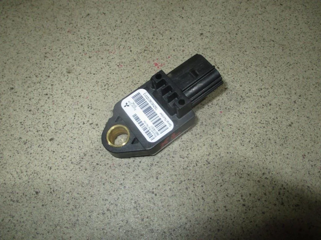 Датчик air bag Mitsubishi Outlander 2 2007 CW