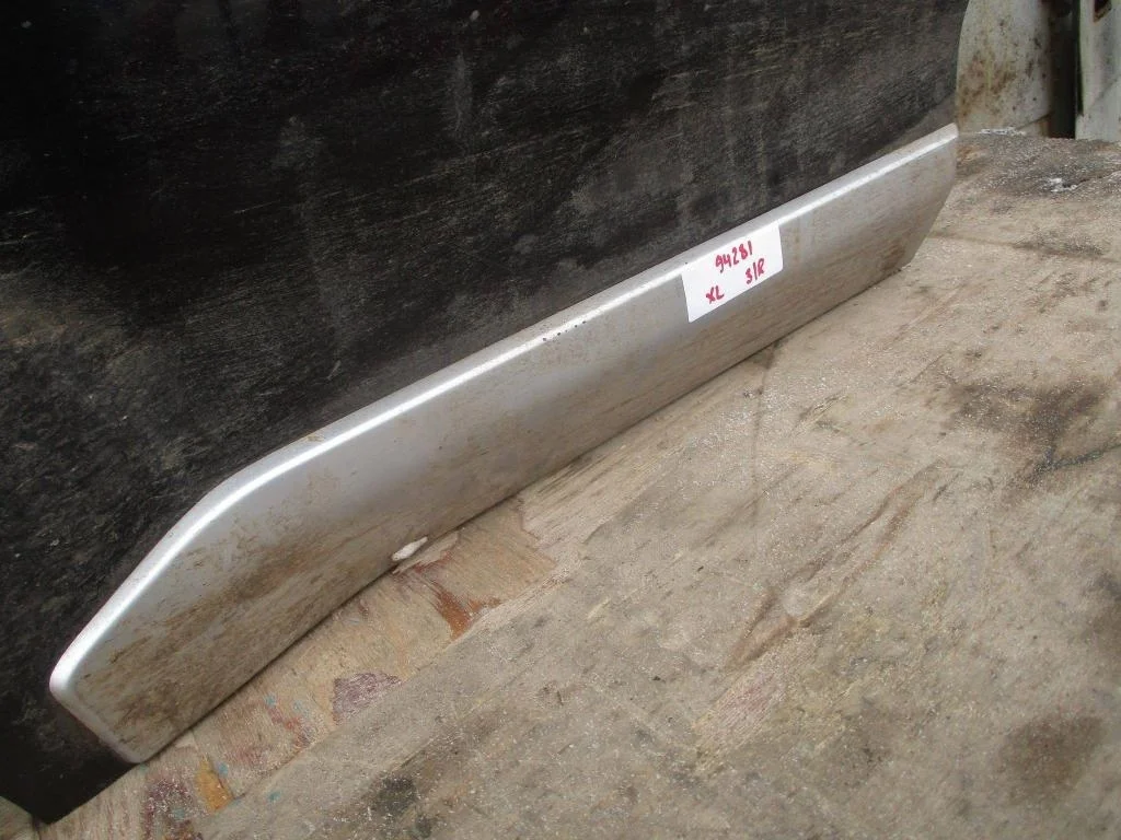 Молдинг задней правой двери Mitsubishi Outlander 2 2007 CW