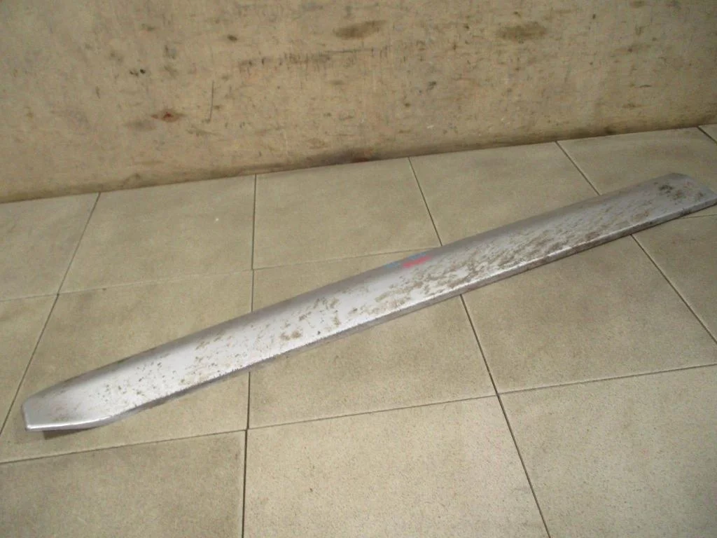 Молдинг передней левой двери Mitsubishi Outlander 2 2007 CW