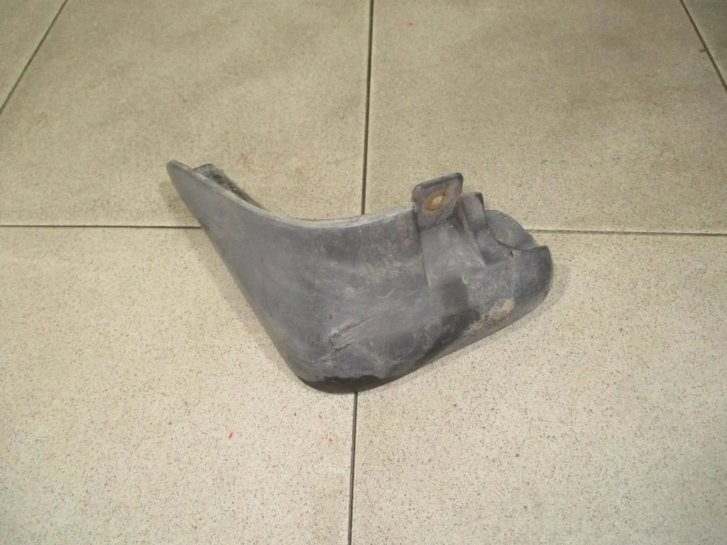 Брызговик передний левый Chevrolet Lacetti J200