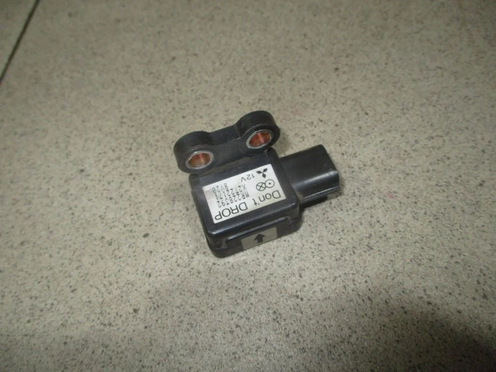 Датчик air bag Mitsubishi Pajero Pinin