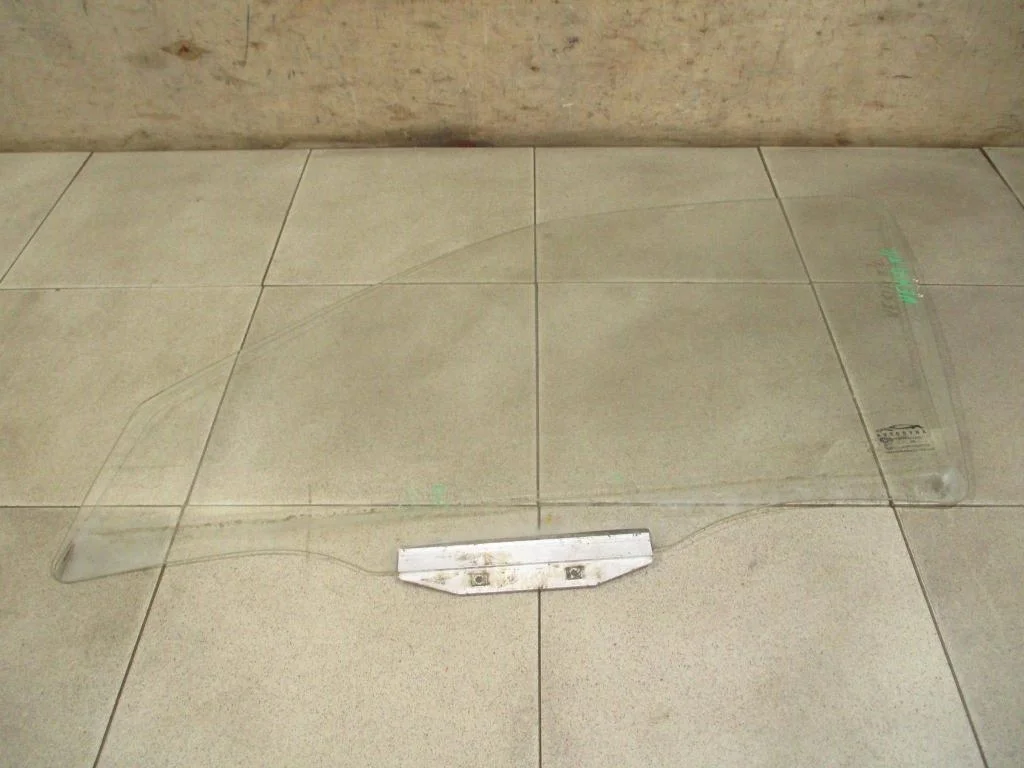 Стекло двери передней левой Daewoo Nexia 2011 N100, N150