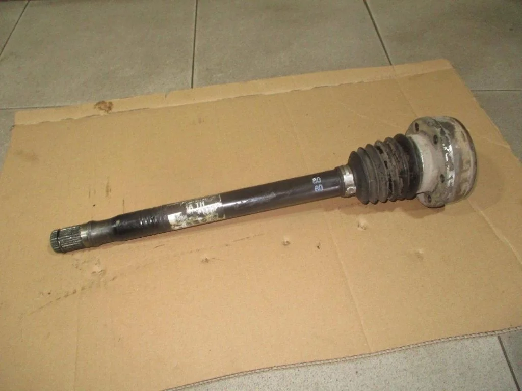 Полуось передняя левая Skoda Fabia 2 2007 5J