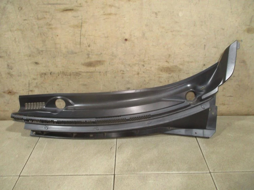 Решетка стеклоочистителя Peugeot 4007 2011