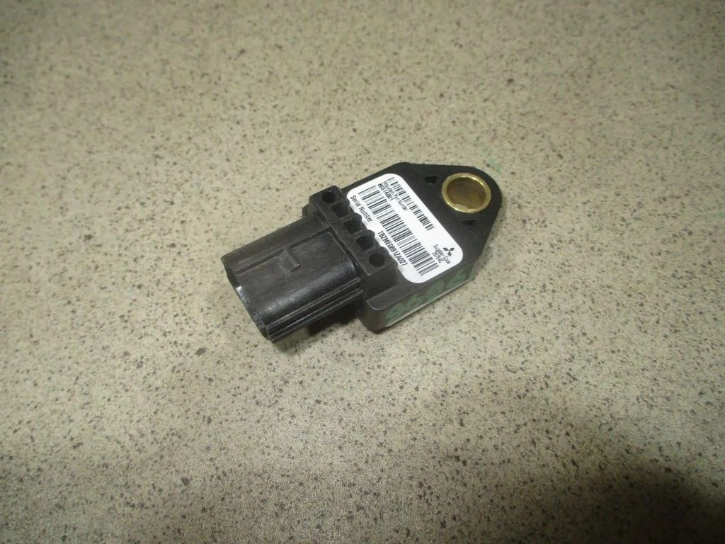 Датчик air bag Peugeot 4007 2011
