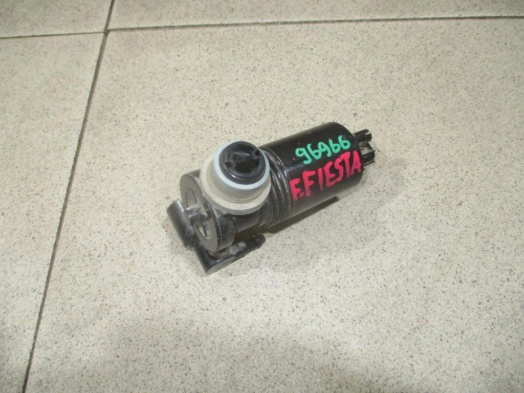 Насос омывателя Ford Fiesta 2008 6
