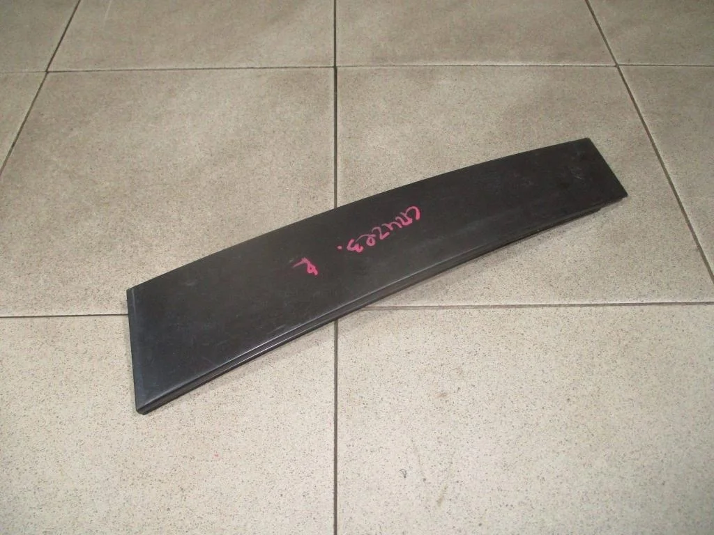 Накладка двери задней правой Chevrolet Cruze J300