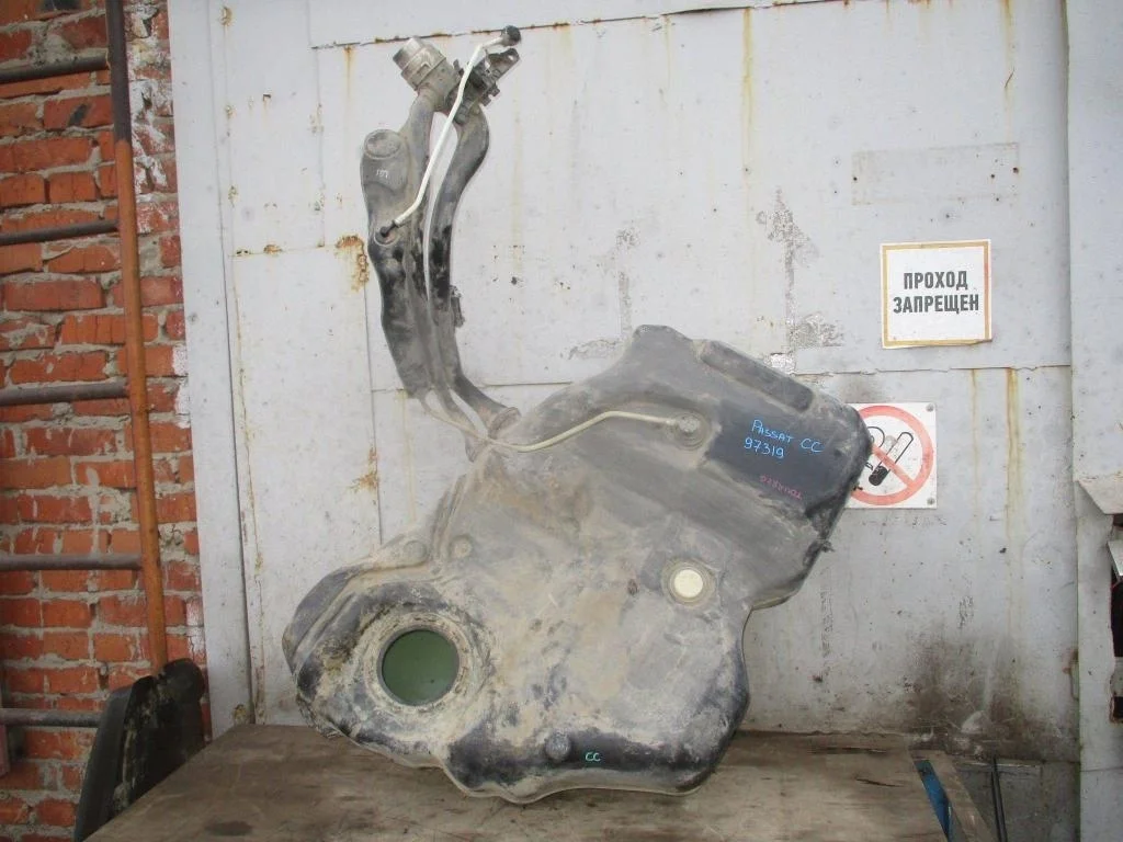 Бак топливный Volkswagen Passat CC 2012