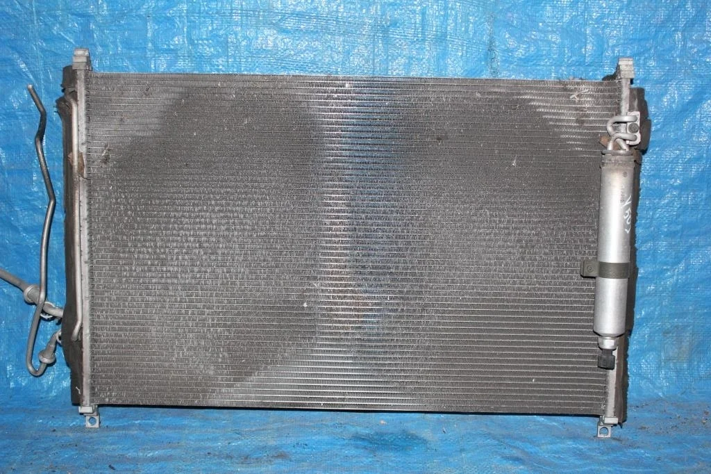 Б.у. радиатор кондиционера NISSAN FUGA PY50 NISSAN FUGA PY50