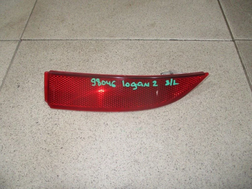 Отражатель в бампер задний левый Renault Logan 2 2015 L52
