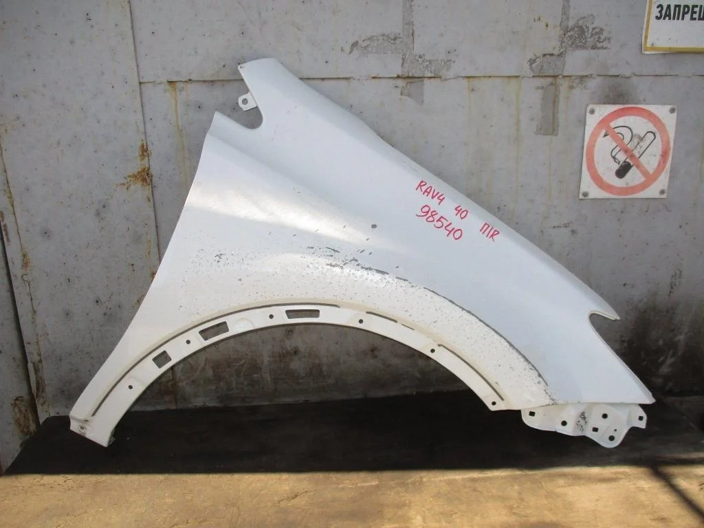 Крыло переднее правое Toyota RAV4 A40