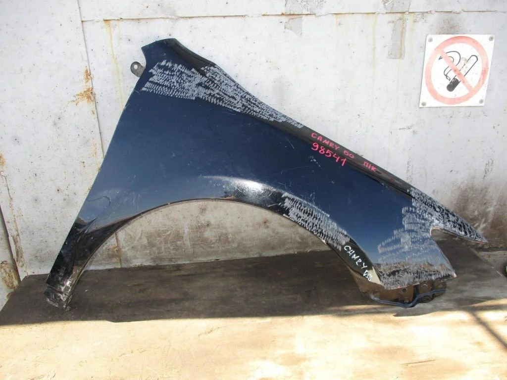 Крыло переднее правое Toyota Camry XV50