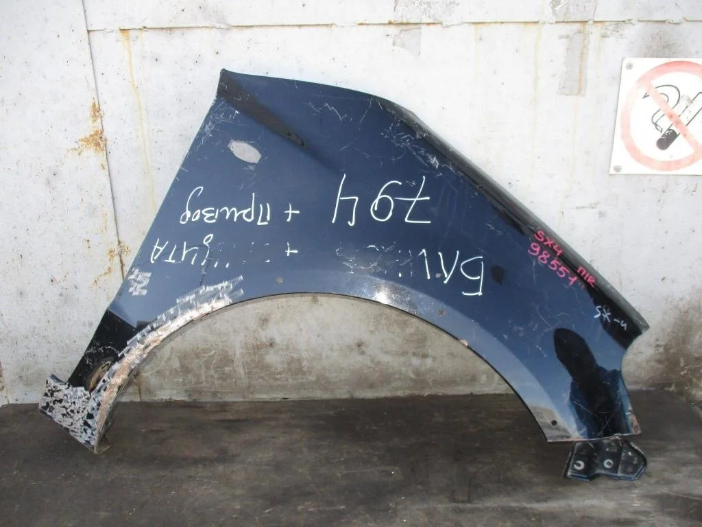 Крыло переднее правое Suzuki SX4
