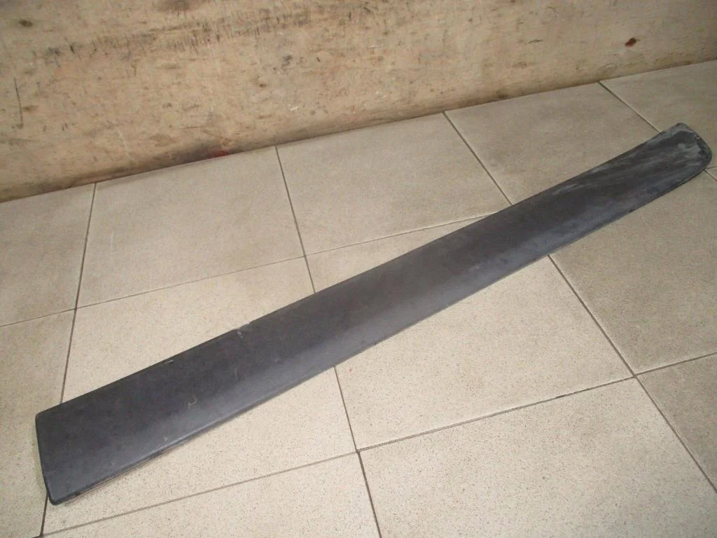 Накладка двери передней левой Suzuki SX4 2012