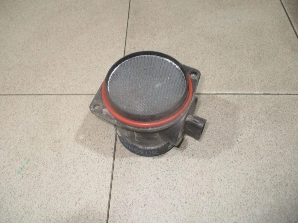 Датчик массового расхода воздуха Hyundai Grandeur 2006 TG