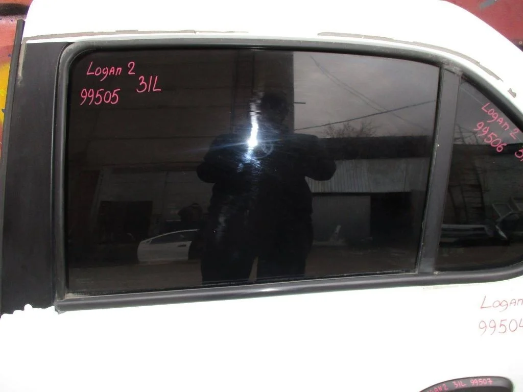 Стекло двери задней левой Renault Logan 2 L52