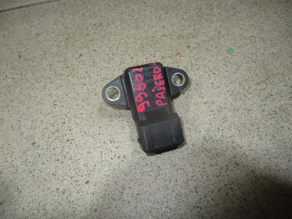 Датчик абсолютного давления Mitsubishi Pajero 4 2008 V80, V90