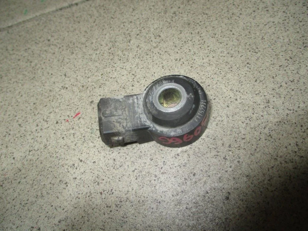 Датчик детонации Mitsubishi Pajero 4 2008 V80, V90