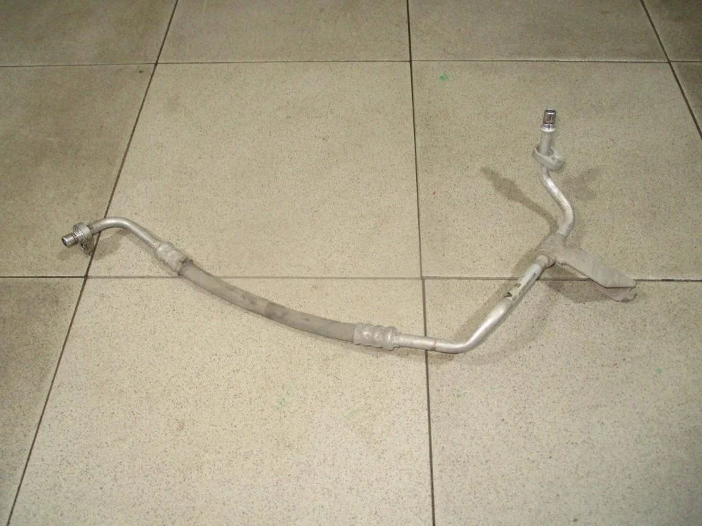 Трубка кондиционера Renault Logan 2 L52