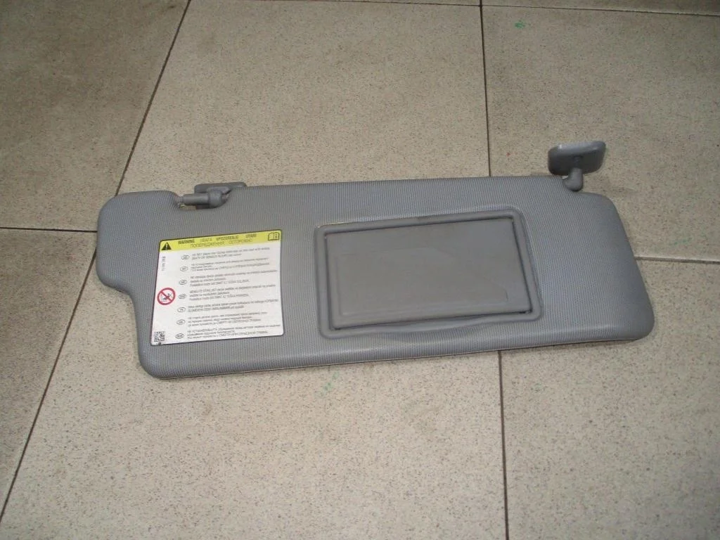 Козырек солнцезащитный правый Chevrolet Lacetti J200