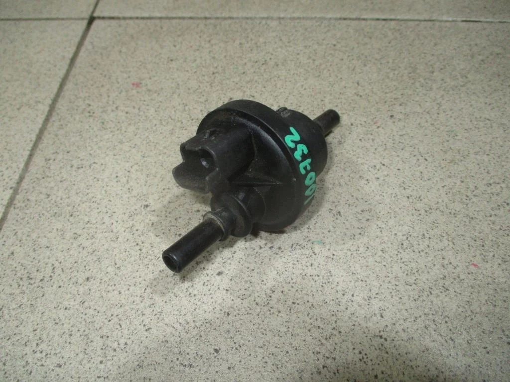 Клапан вентиляции топливного бака Renault Logan 2 L52