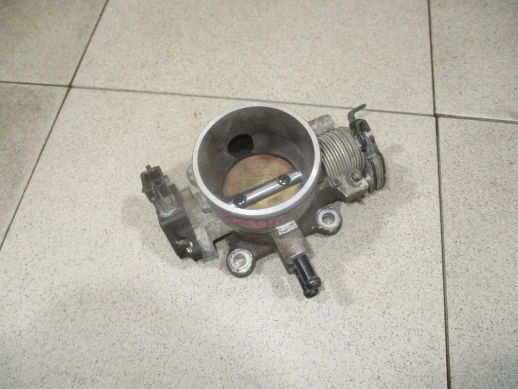 Заслонка дроссельная механическая Kia Sportage 2 2007 KM