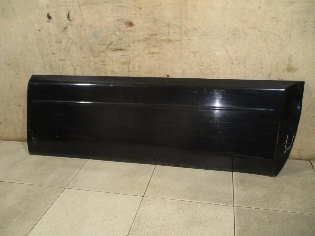 Накладка двери передней правой Mitsubishi Pajero 4 2008 V80, V90