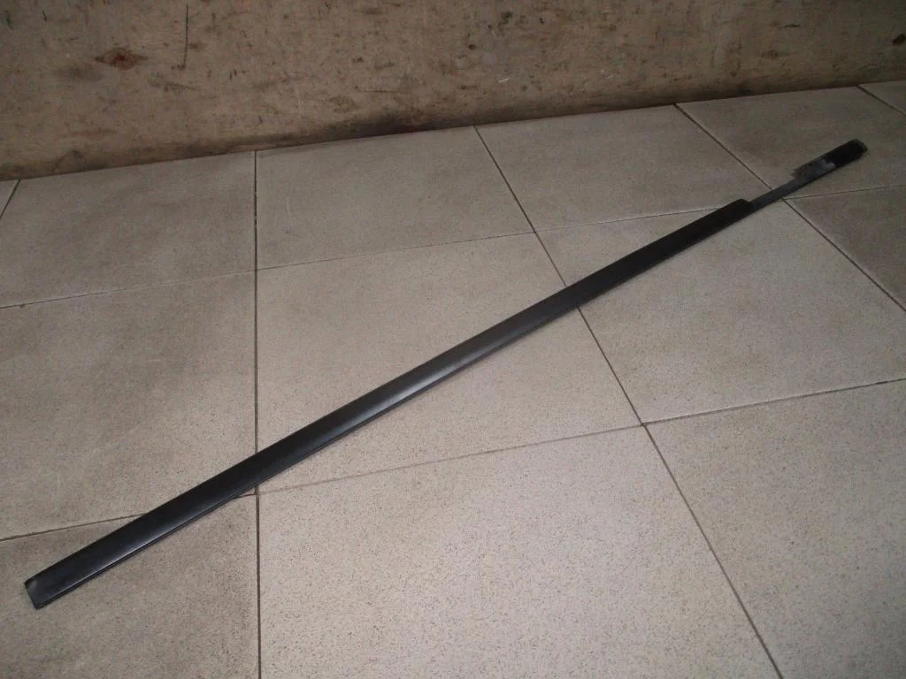 Молдинг крыши левый Mitsubishi Pajero 4 2008 V80, V90