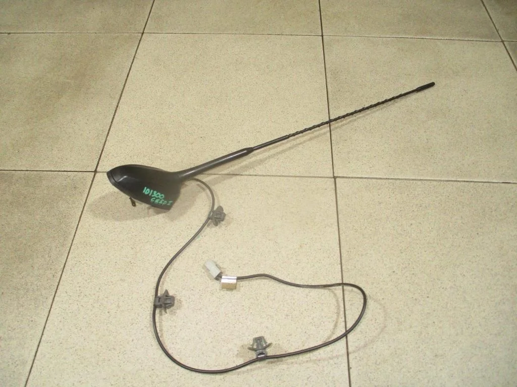 Антенна Kia Ceed 1 2007