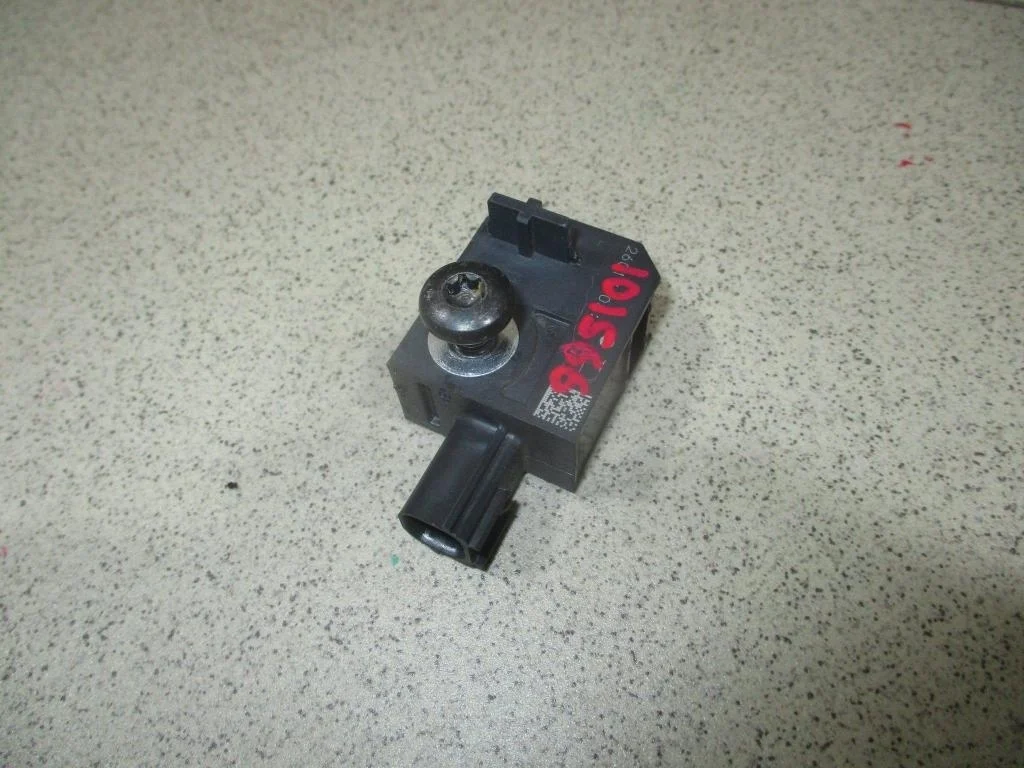 Датчик air bag Chevrolet Cruze J300