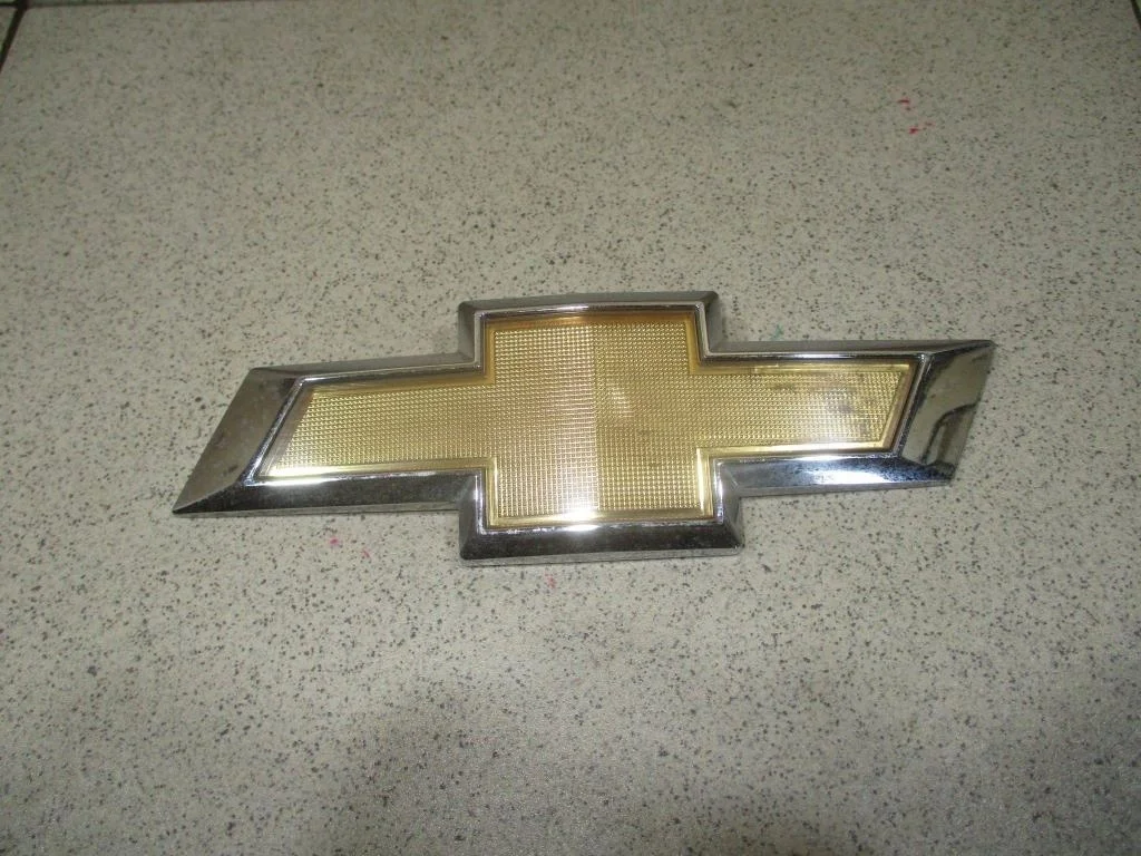 Эмблема Chevrolet Cruze 2014 J300