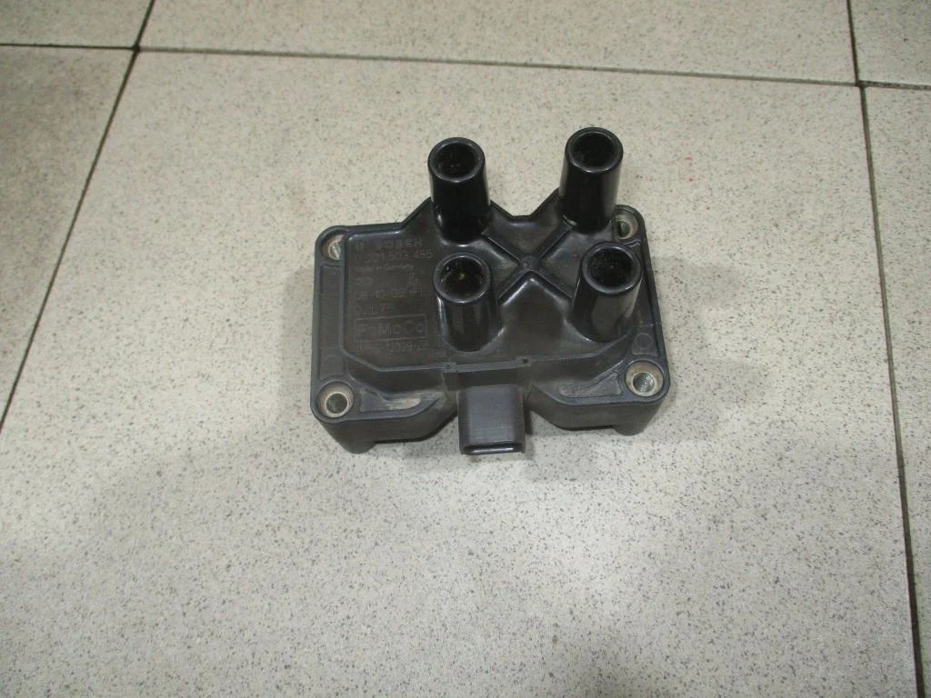 Катушка зажигания Ford Fiesta 2008 6