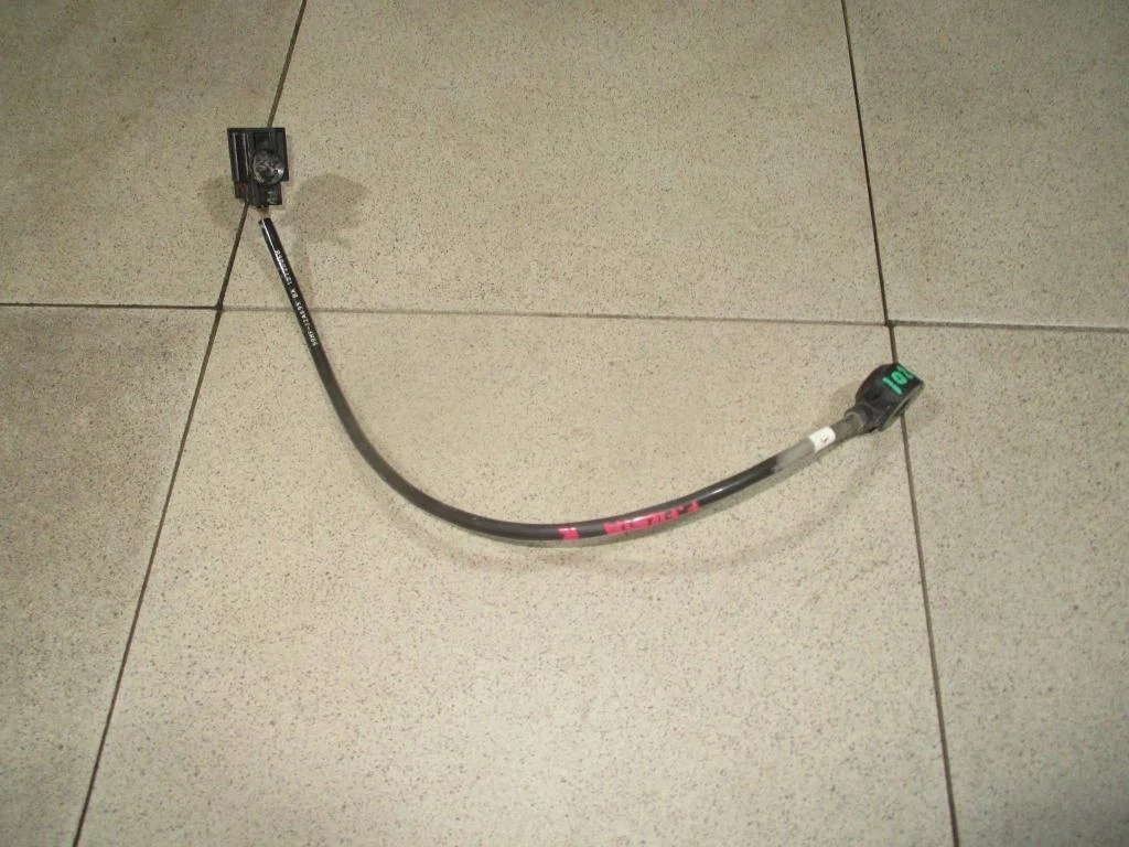 Датчик детонации Ford Fiesta 2008 6