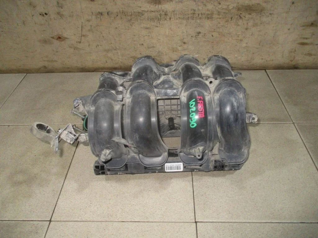 Коллектор впускной Ford Fiesta 2008 6