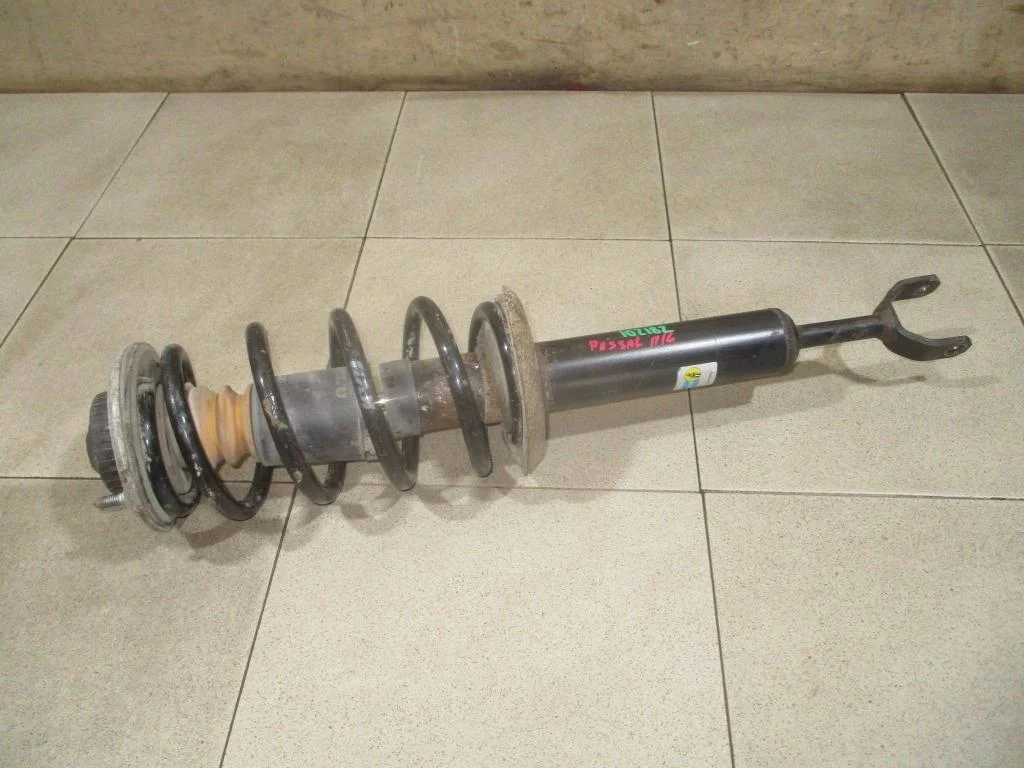 Амортизатор передний Volkswagen Passat 1999 B5
