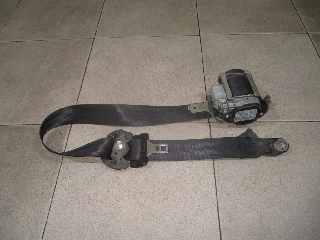 Ремень безопасности пиропатроном Kia Ceed 1 2007