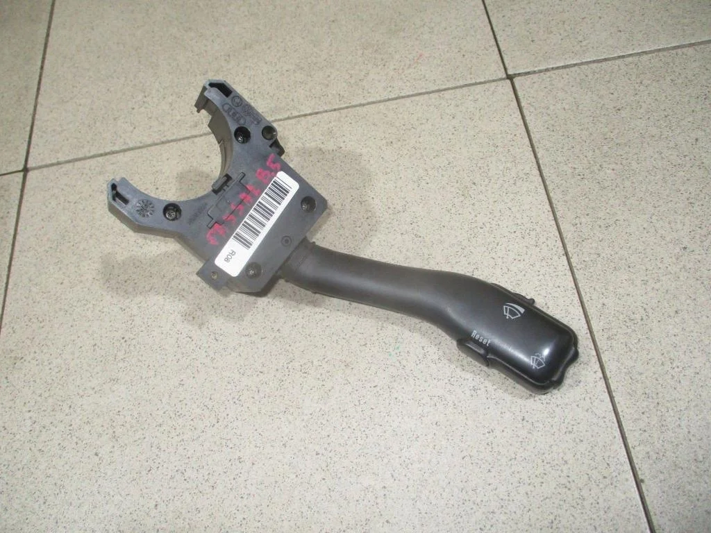 Переключатель стеклоочистителей Volkswagen Passat 1999 B5