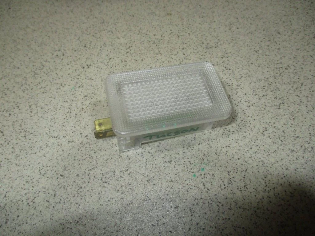 Плафон салонный Hyundai Tucson 1 JM